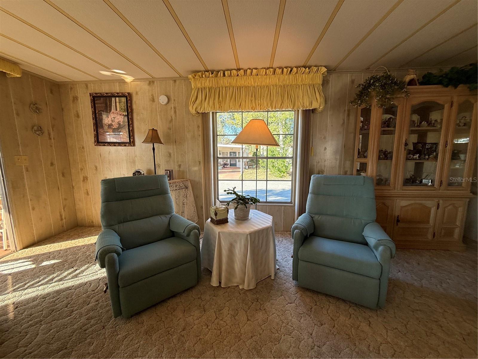 Image 18 of 40 For 564 San Anna