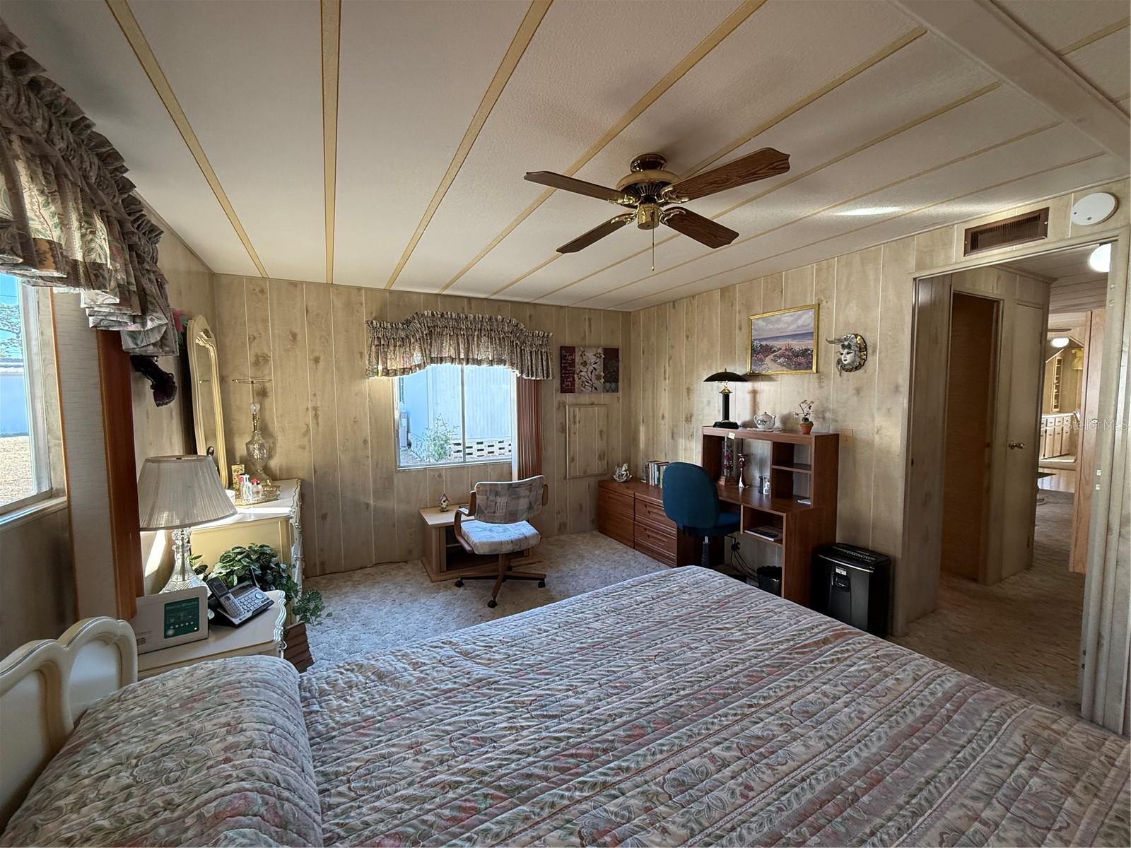 Image 24 of 40 For 564 San Anna