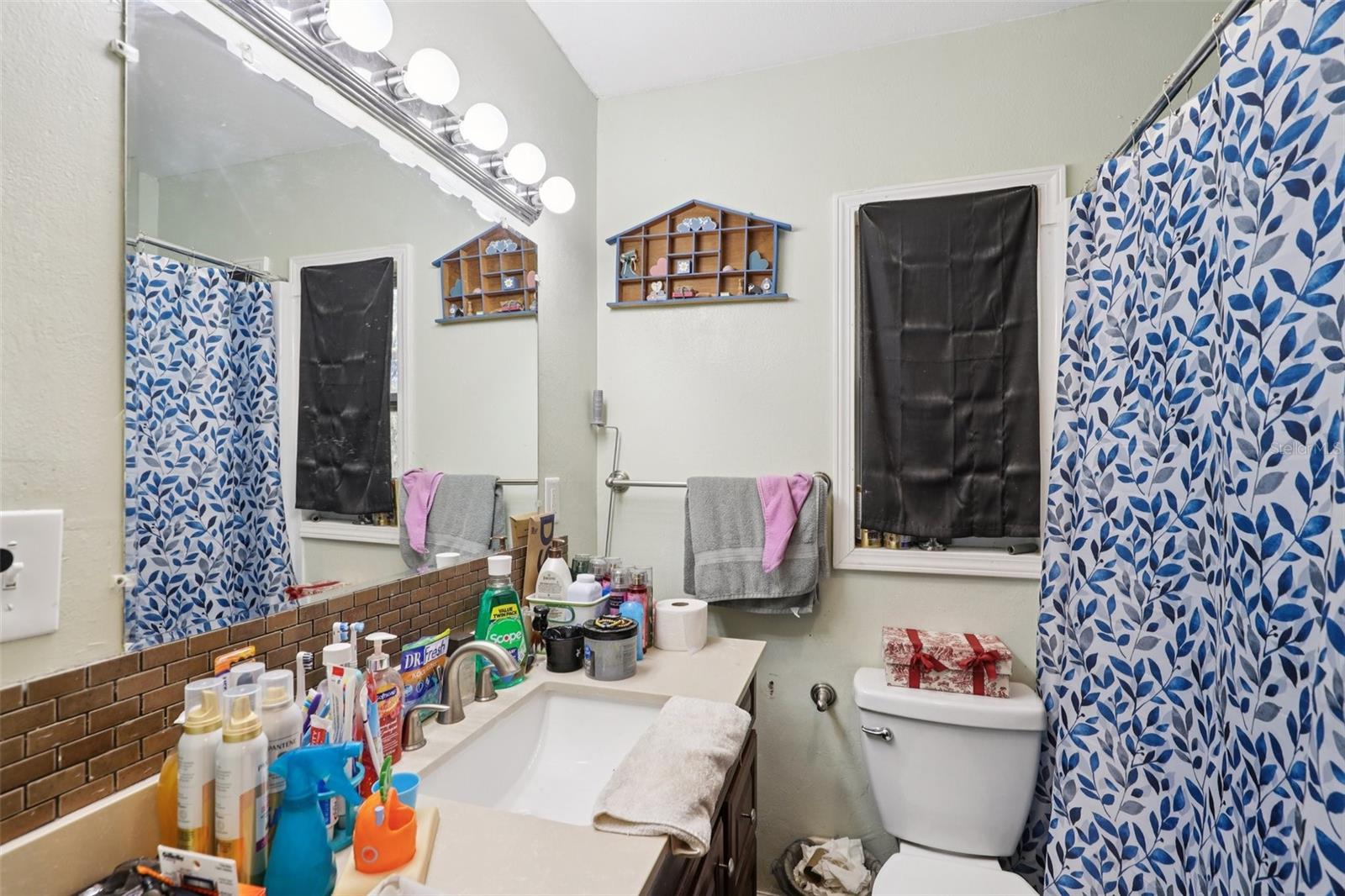 Image 11 of 30 For 547 58th Street