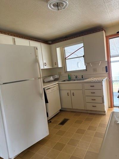 Image 4 of 7 For 1901 29th Court