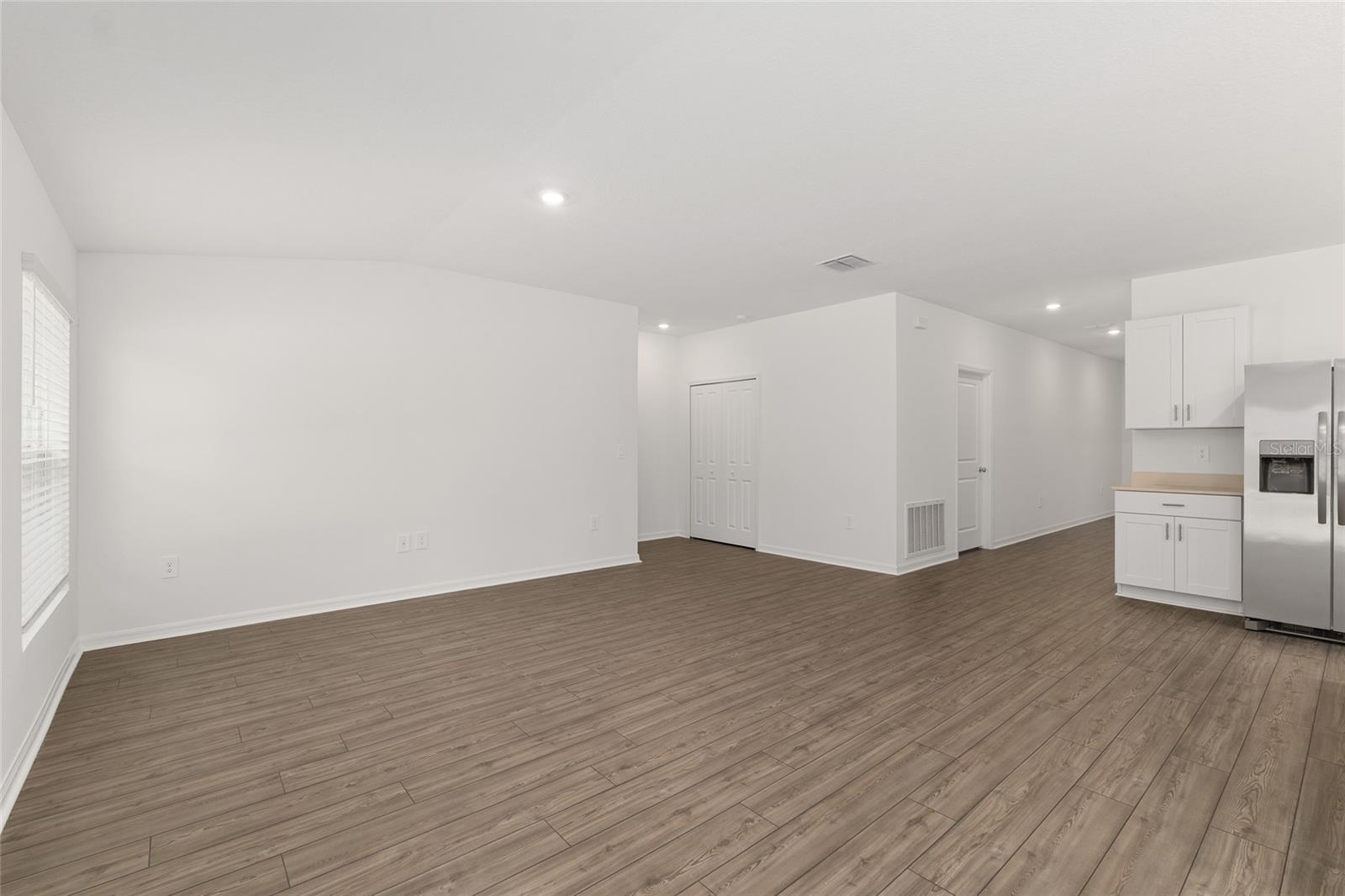 Image 11 of 54 For 1256 48th Terrace