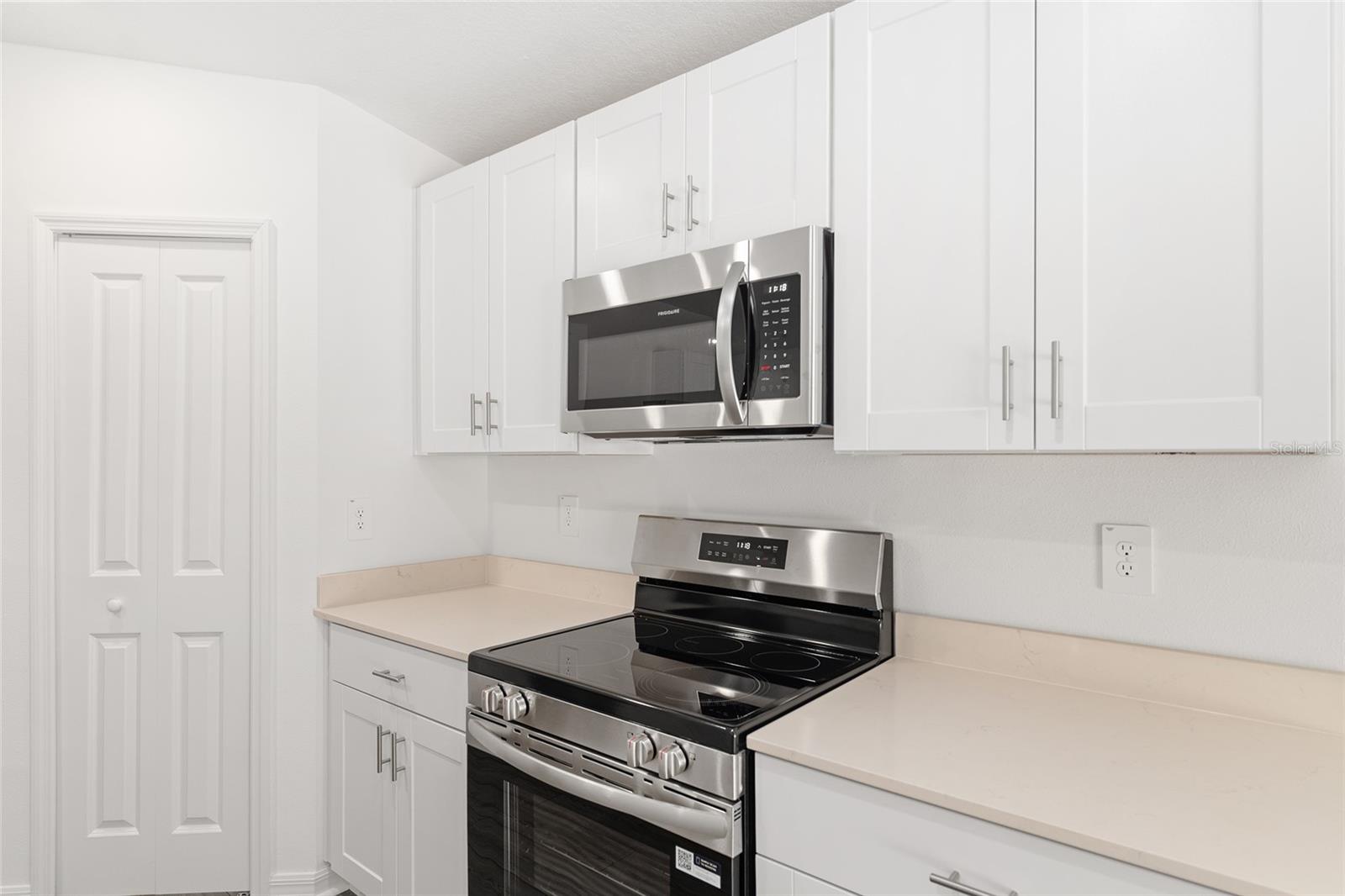 Image 16 of 54 For 1256 48th Terrace