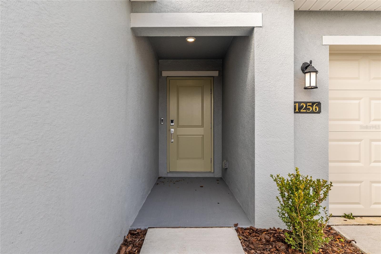 Image 4 of 54 For 1256 48th Terrace