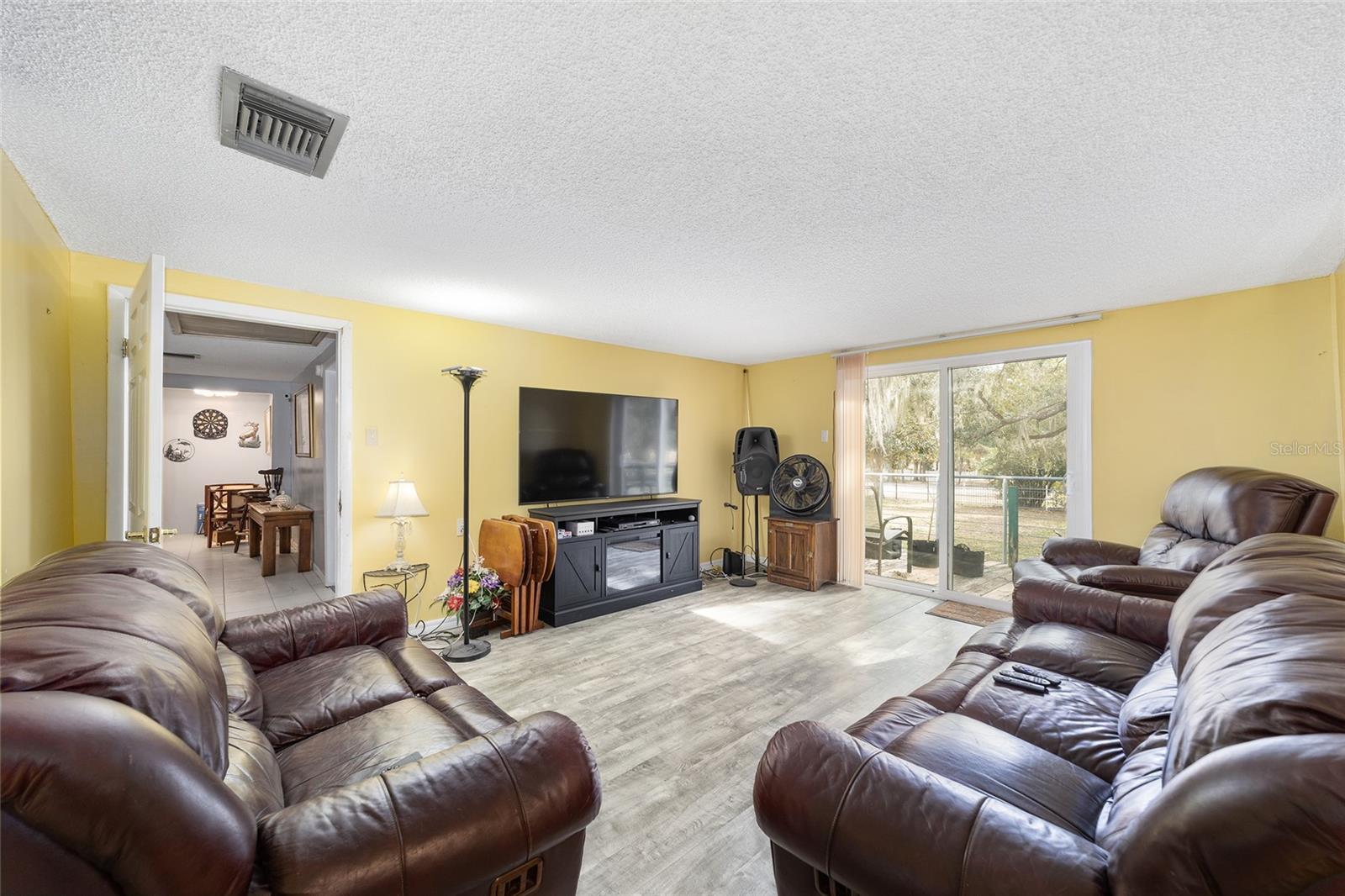 Image 6 of 41 For 7075 County Highway 25a