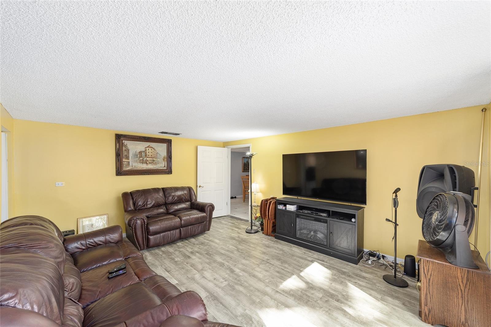 Image 7 of 41 For 7075 County Highway 25a