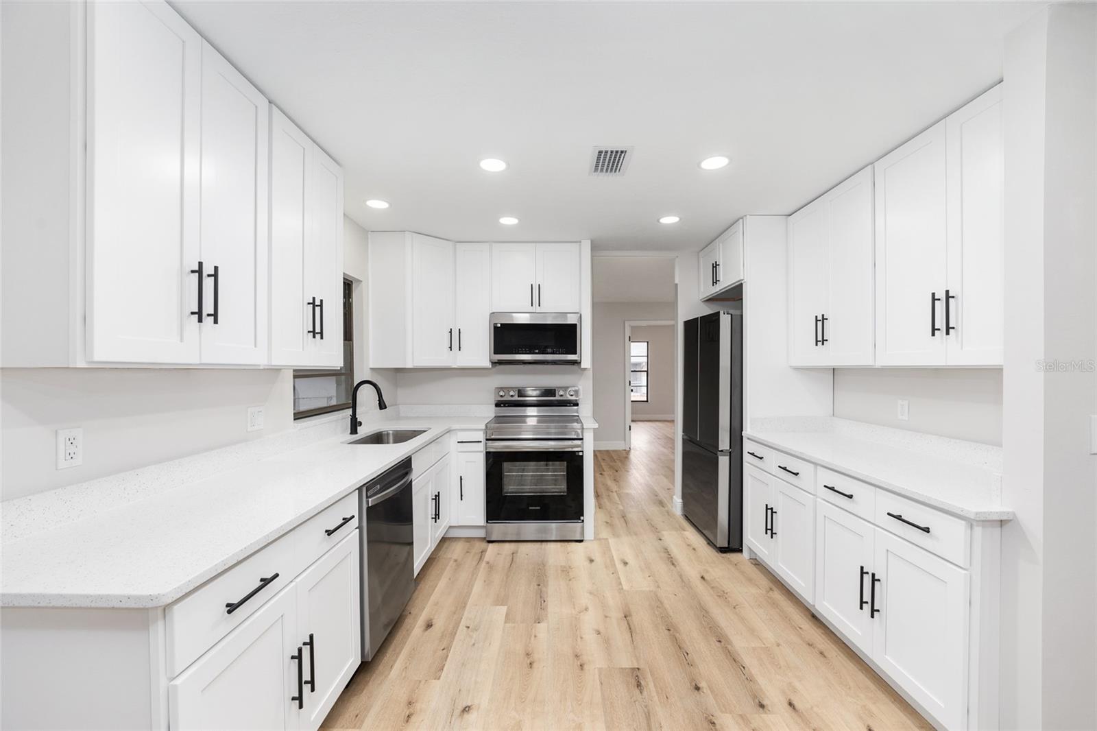 Image 20 of 45 For 320 41st Avenue