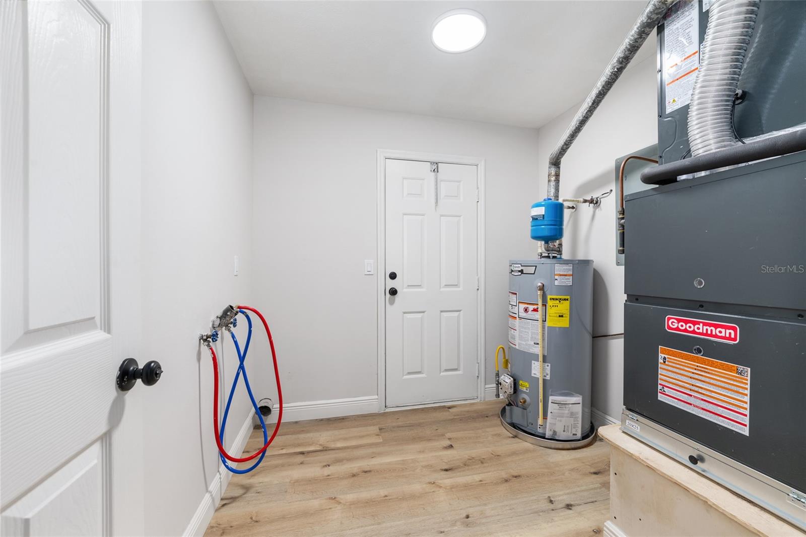 Image 31 of 45 For 320 41st Avenue