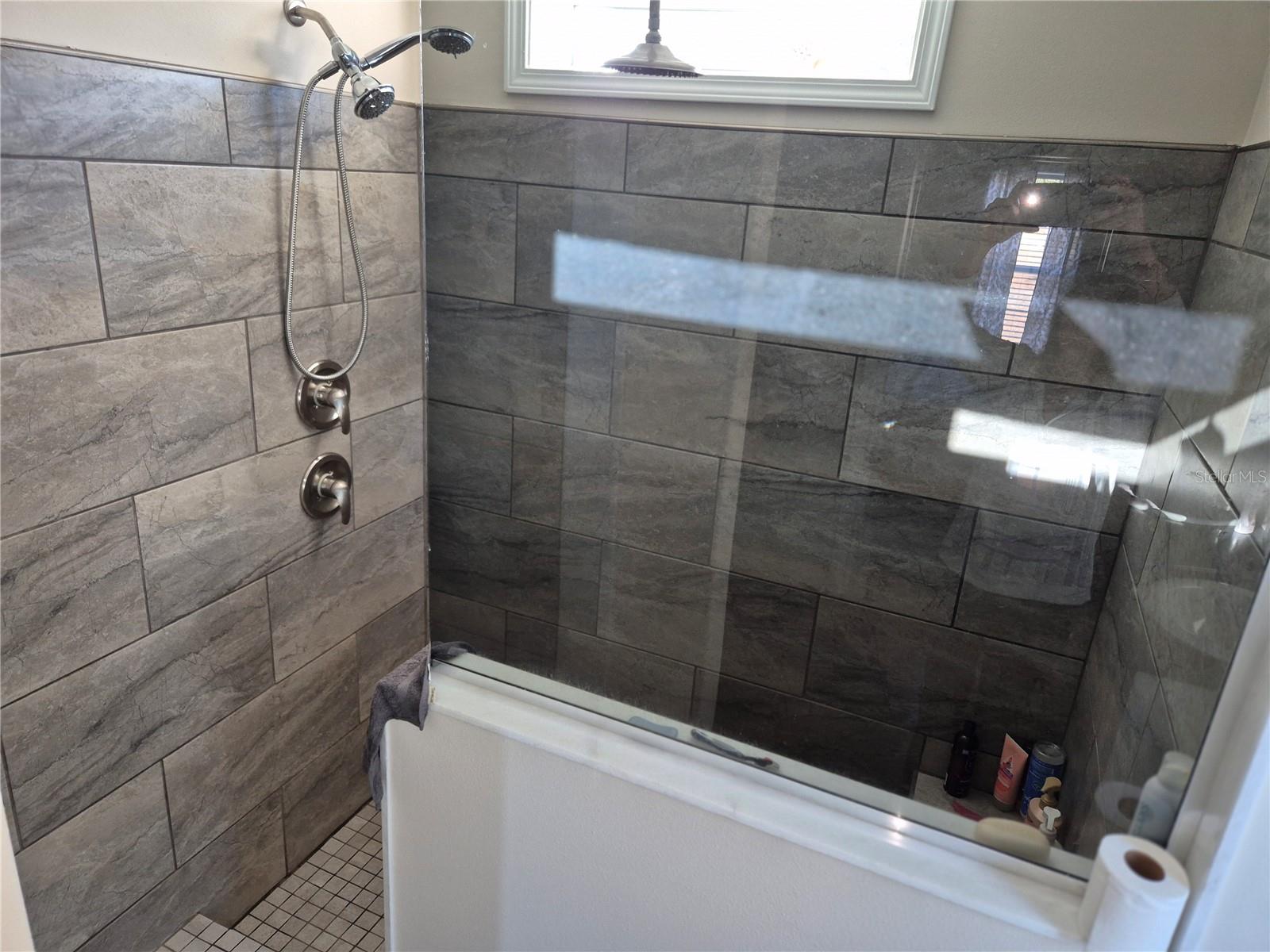 Image 10 of 22 For 5530 103rd Terrace