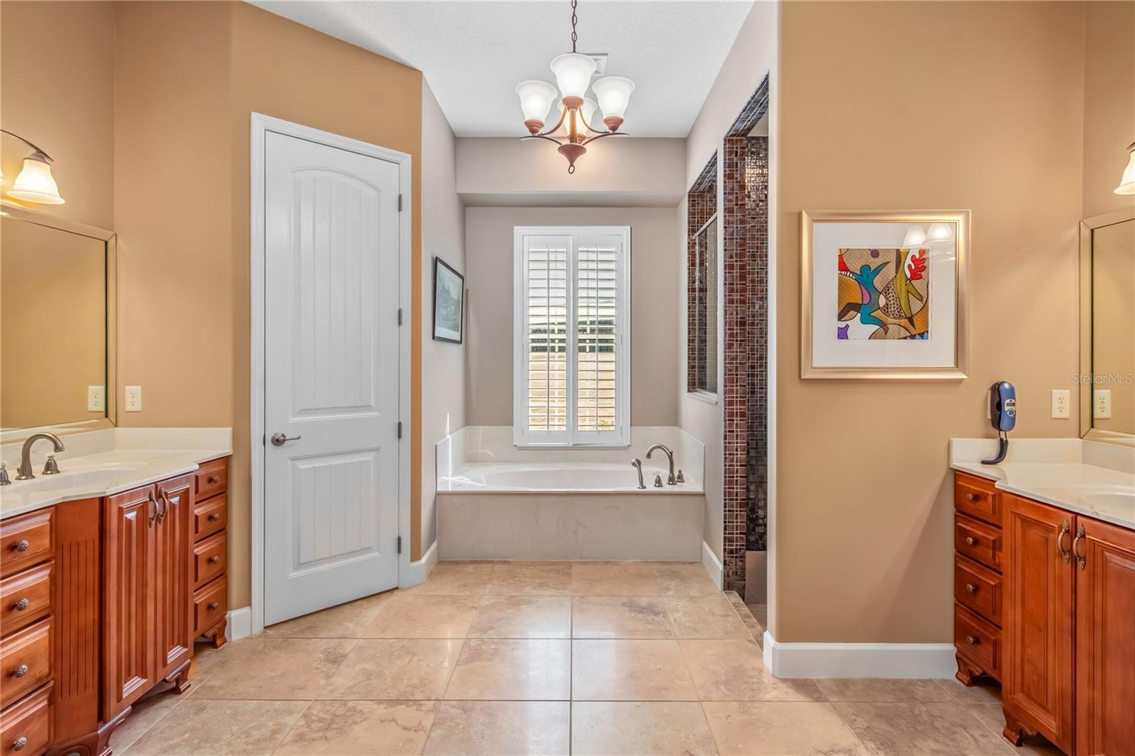 Image 19 of 76 For 12610 Gainesville Road