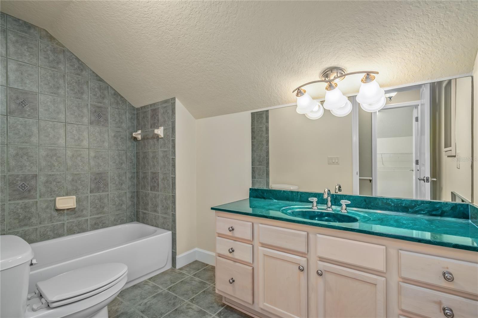 Image 46 of 76 For 12610 Gainesville Road