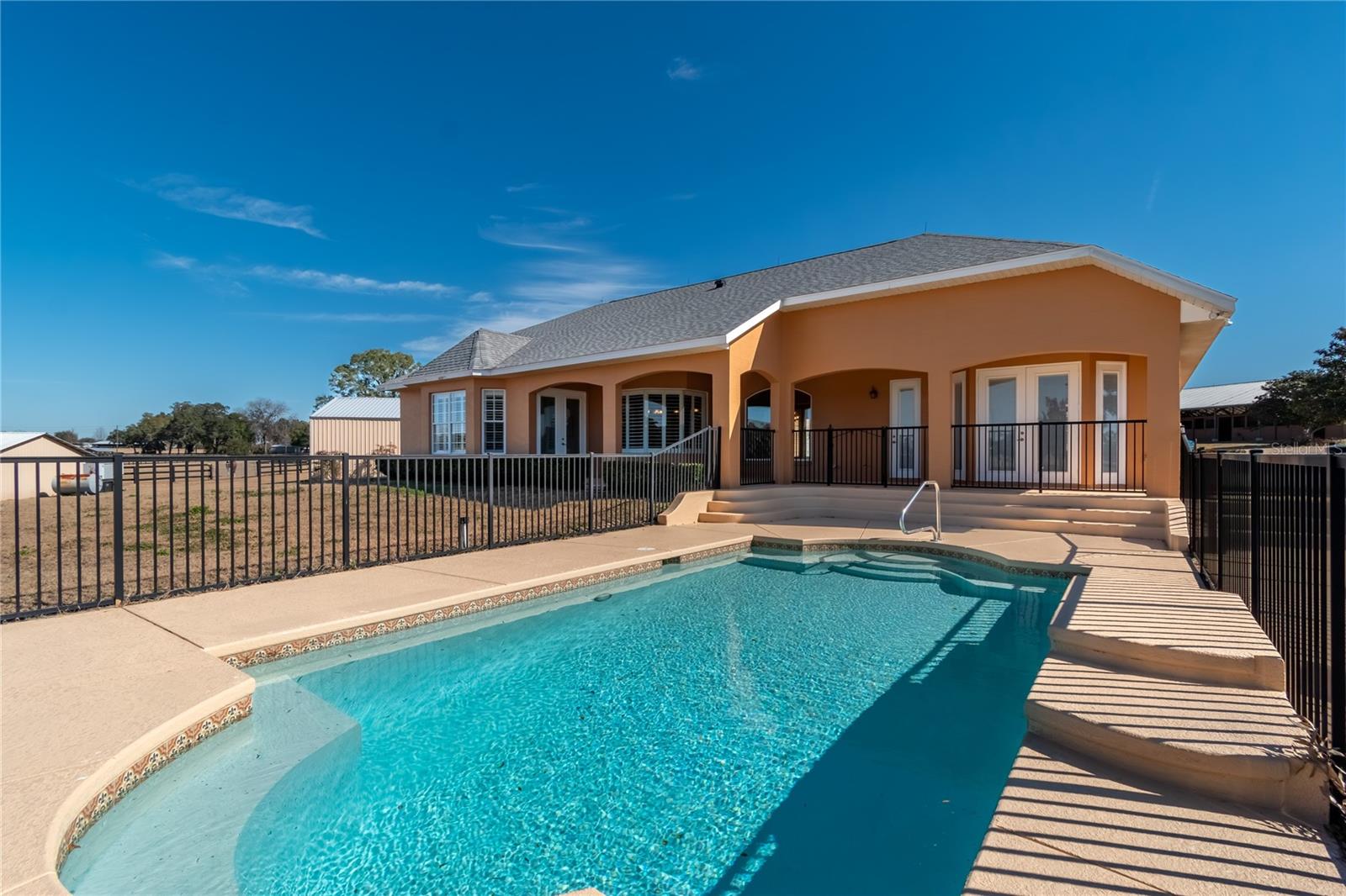 Image 52 of 76 For 12610 Gainesville Road