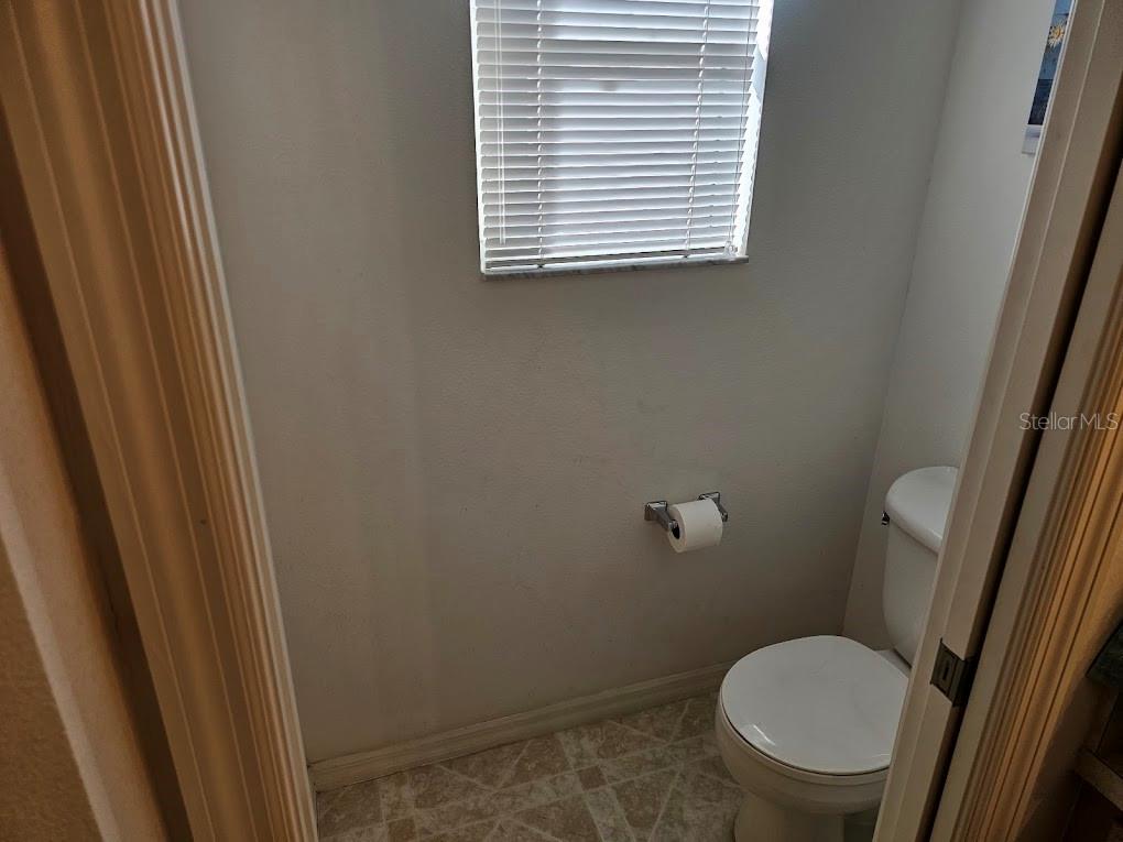 Image 11 of 27 For 8072 175th Columbia Place