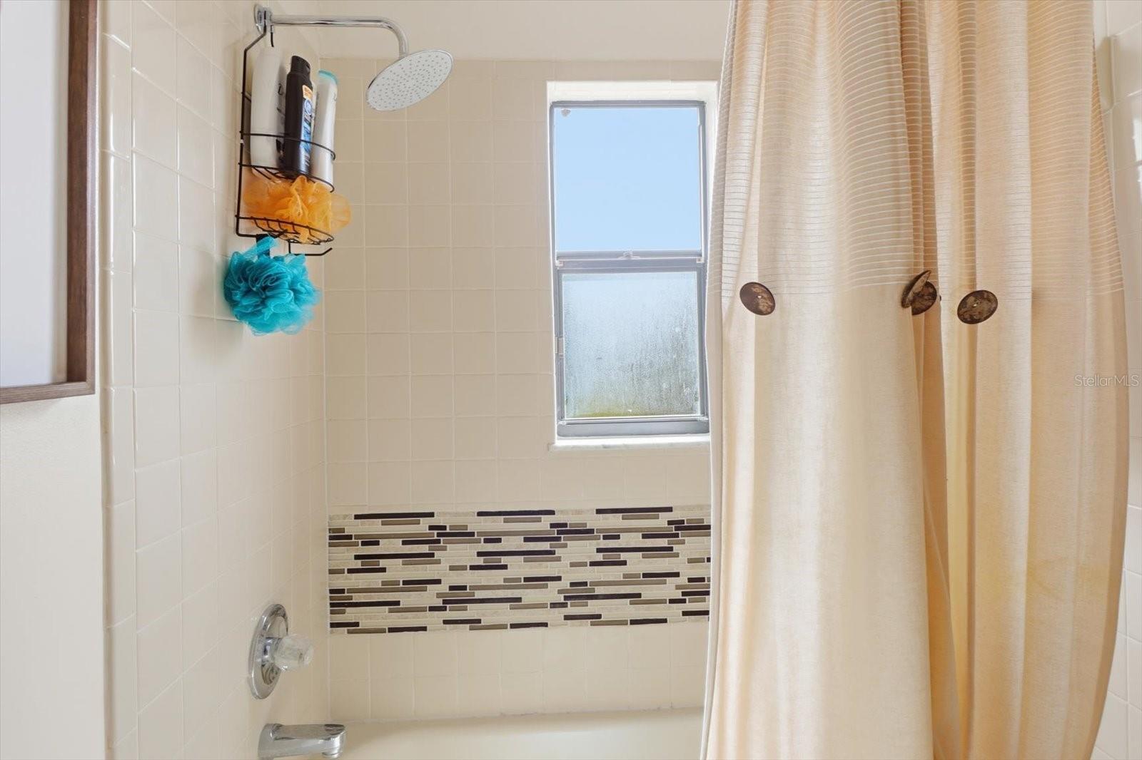 Image 24 of 45 For 5112 Parkway Boulevard