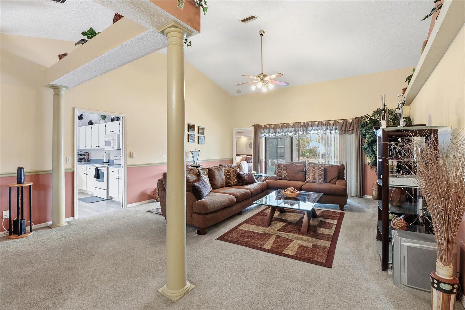 Image 6 of 45 For 5112 Parkway Boulevard