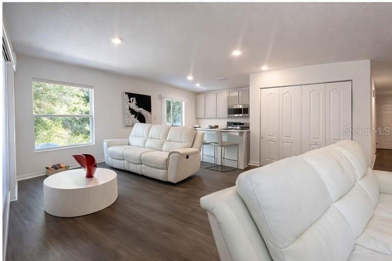 Image 9 of 21 For 8847 Pitcairn Way