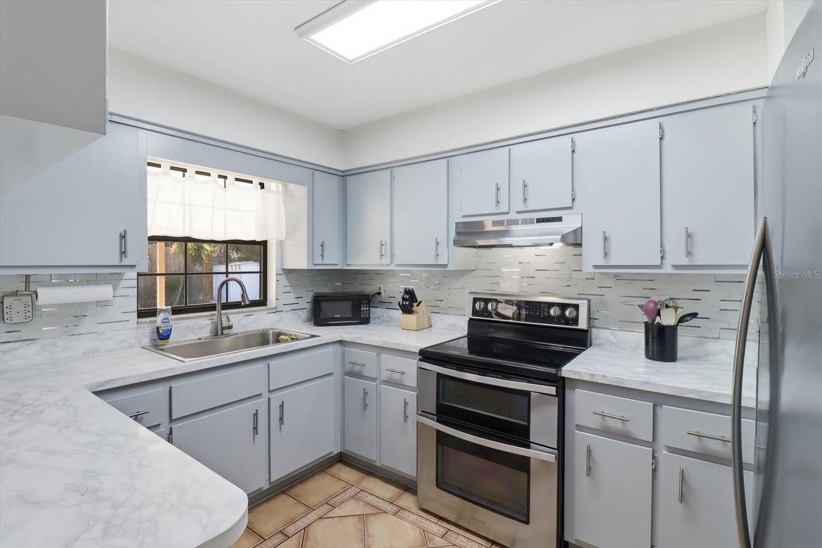 Image 13 of 45 For 6940 52nd Street