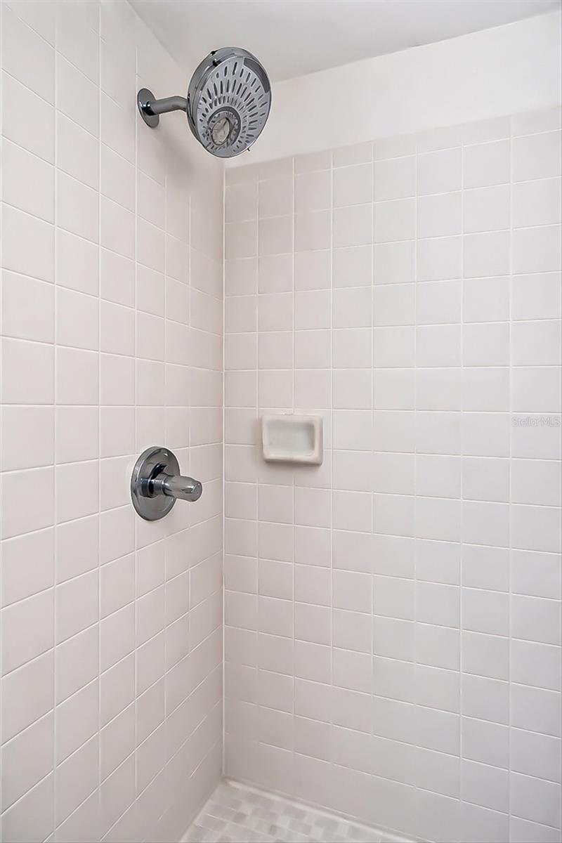 Image 29 of 45 For 6940 52nd Street