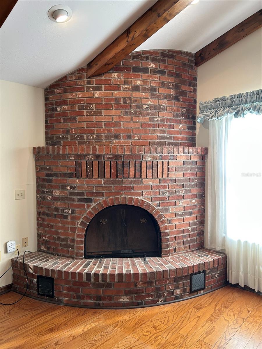 Image 11 of 33 For 9130 72nd Avenue