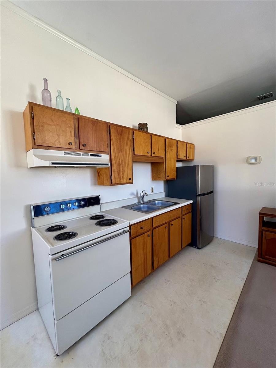 Image 14 of 33 For 9130 72nd Avenue