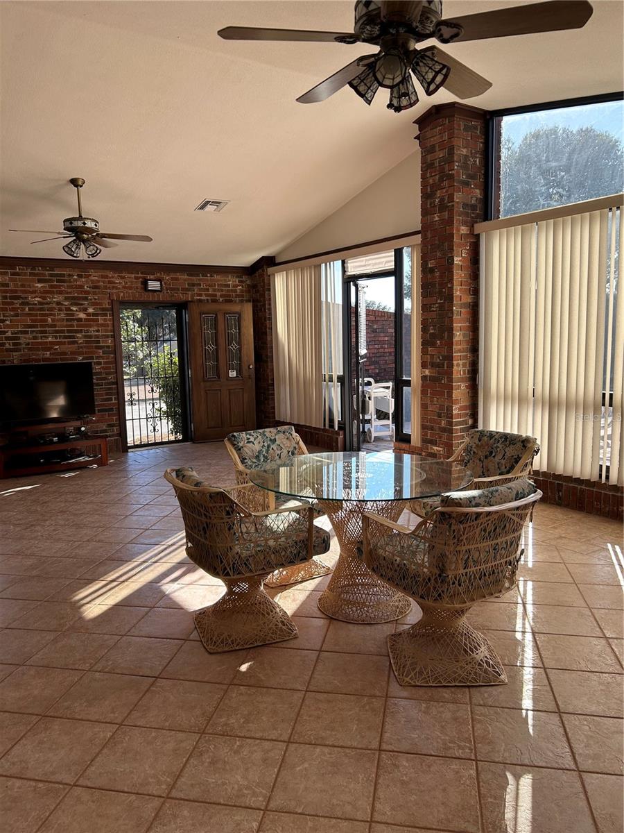 Image 18 of 33 For 9130 72nd Avenue