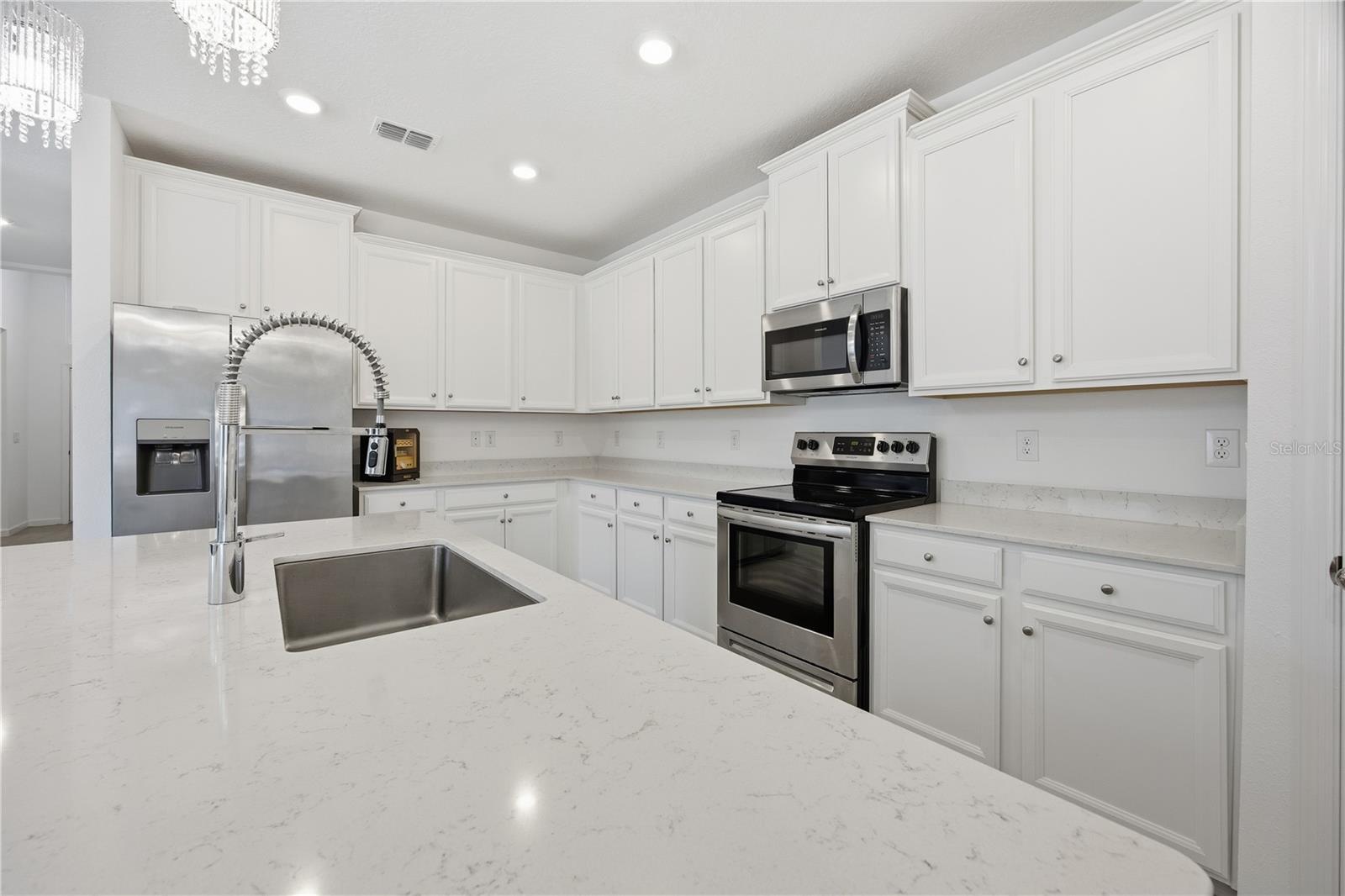 Image 26 of 49 For 7561 76th Terrace