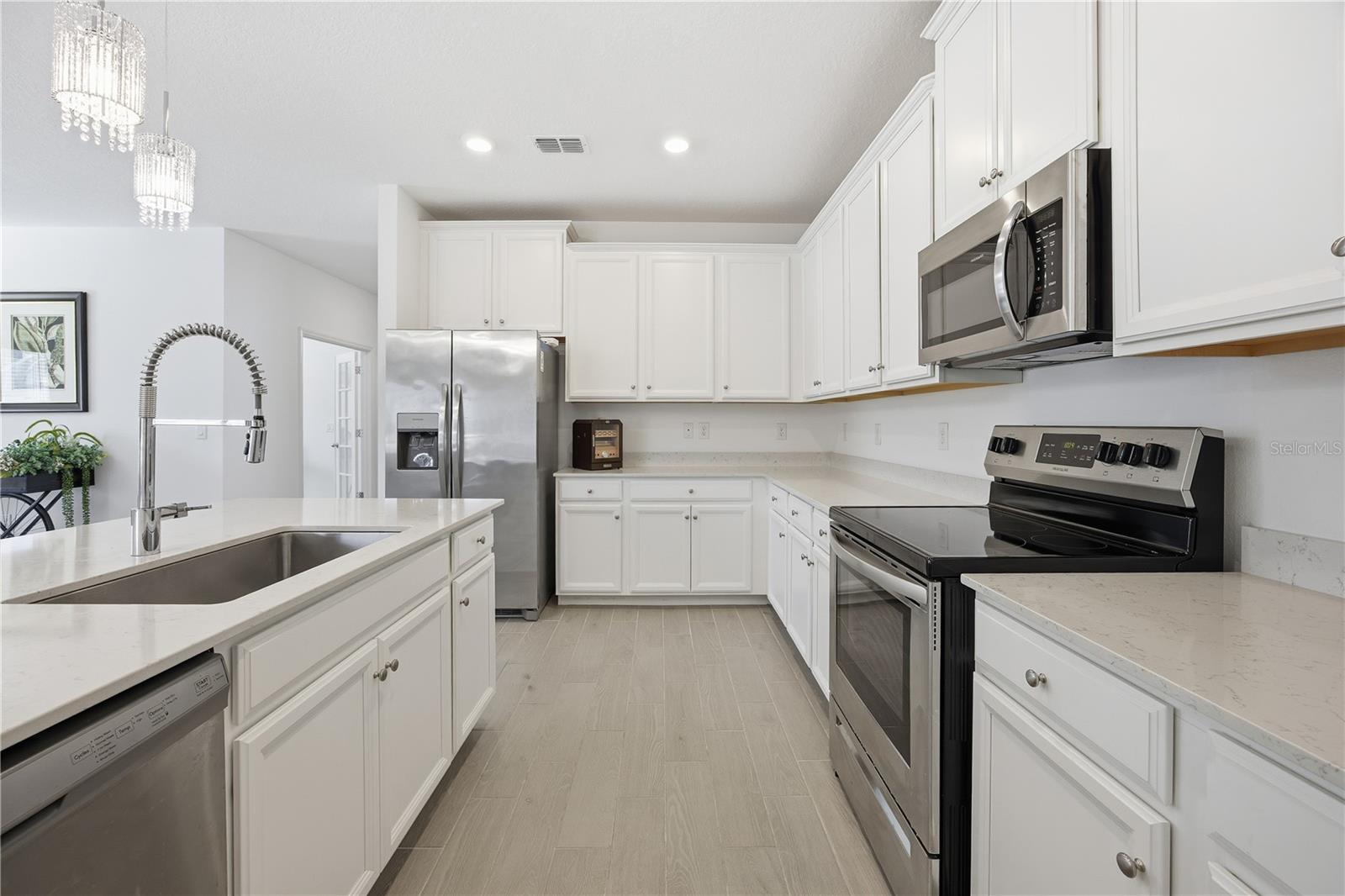 Image 27 of 49 For 7561 76th Terrace