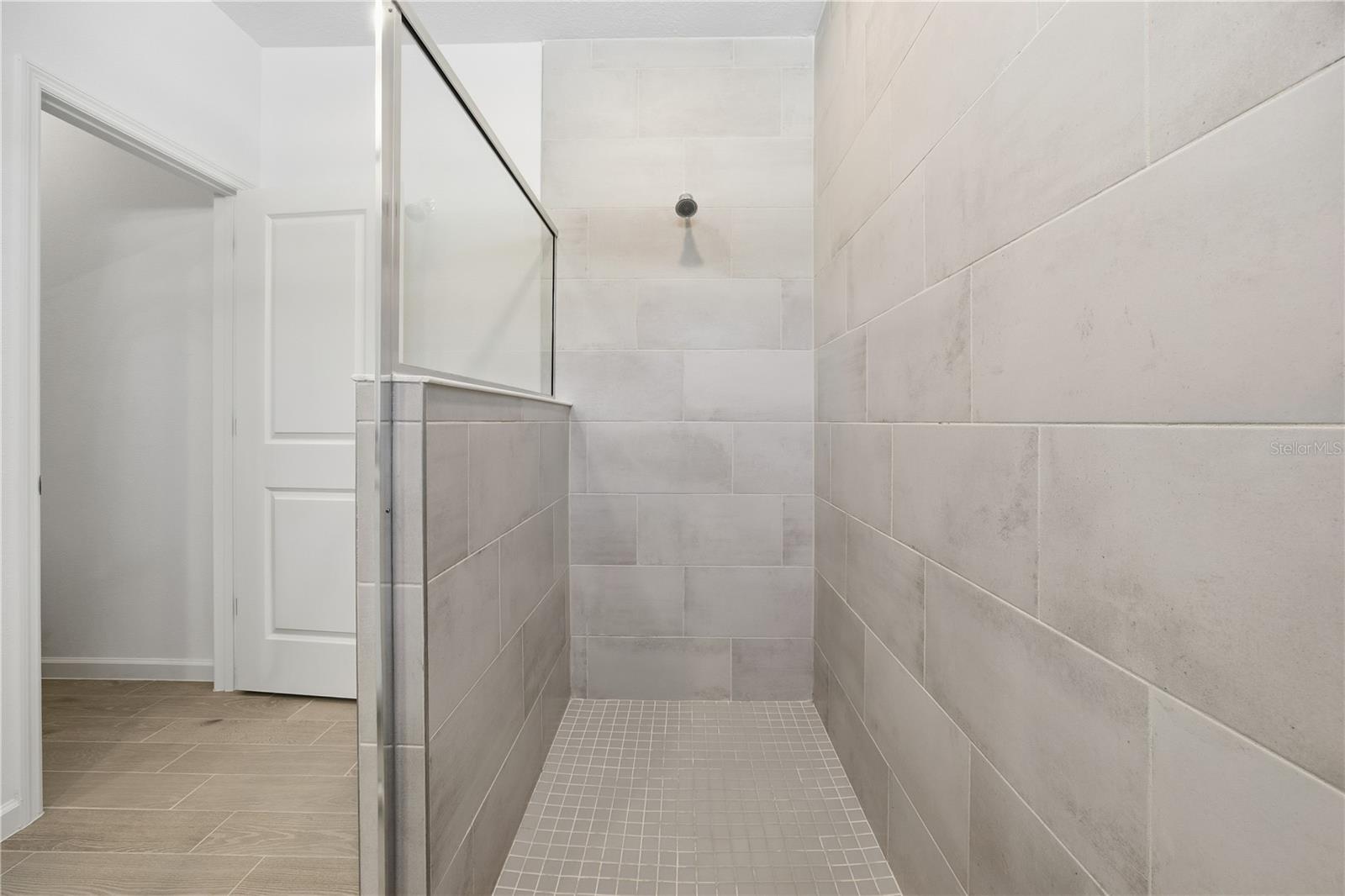 Image 33 of 49 For 7561 76th Terrace