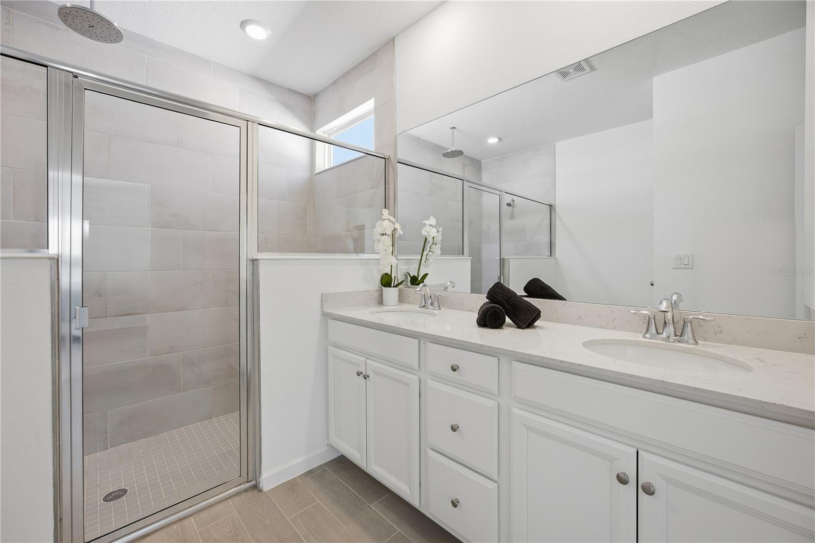 Image 9 of 49 For 7561 76th Terrace