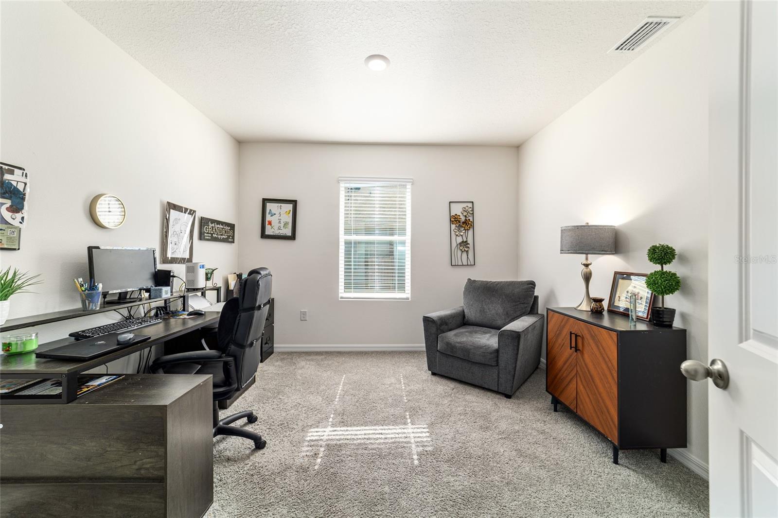 Image 25 of 40 For 13 Hickory Course Circle