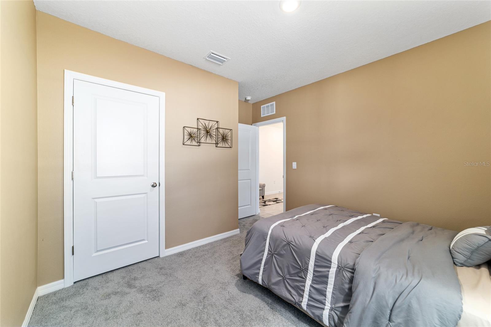 Image 31 of 40 For 13 Hickory Course Circle