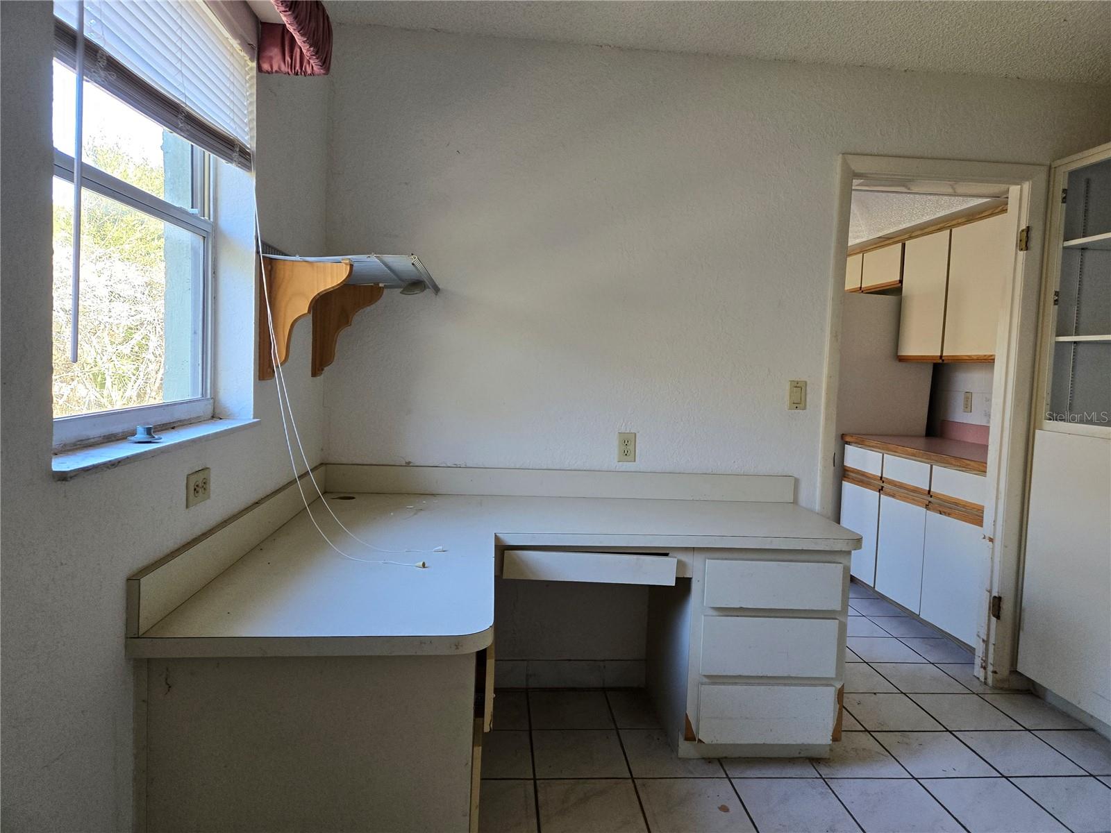 Image 13 of 31 For 2288 Evenglow Avenue