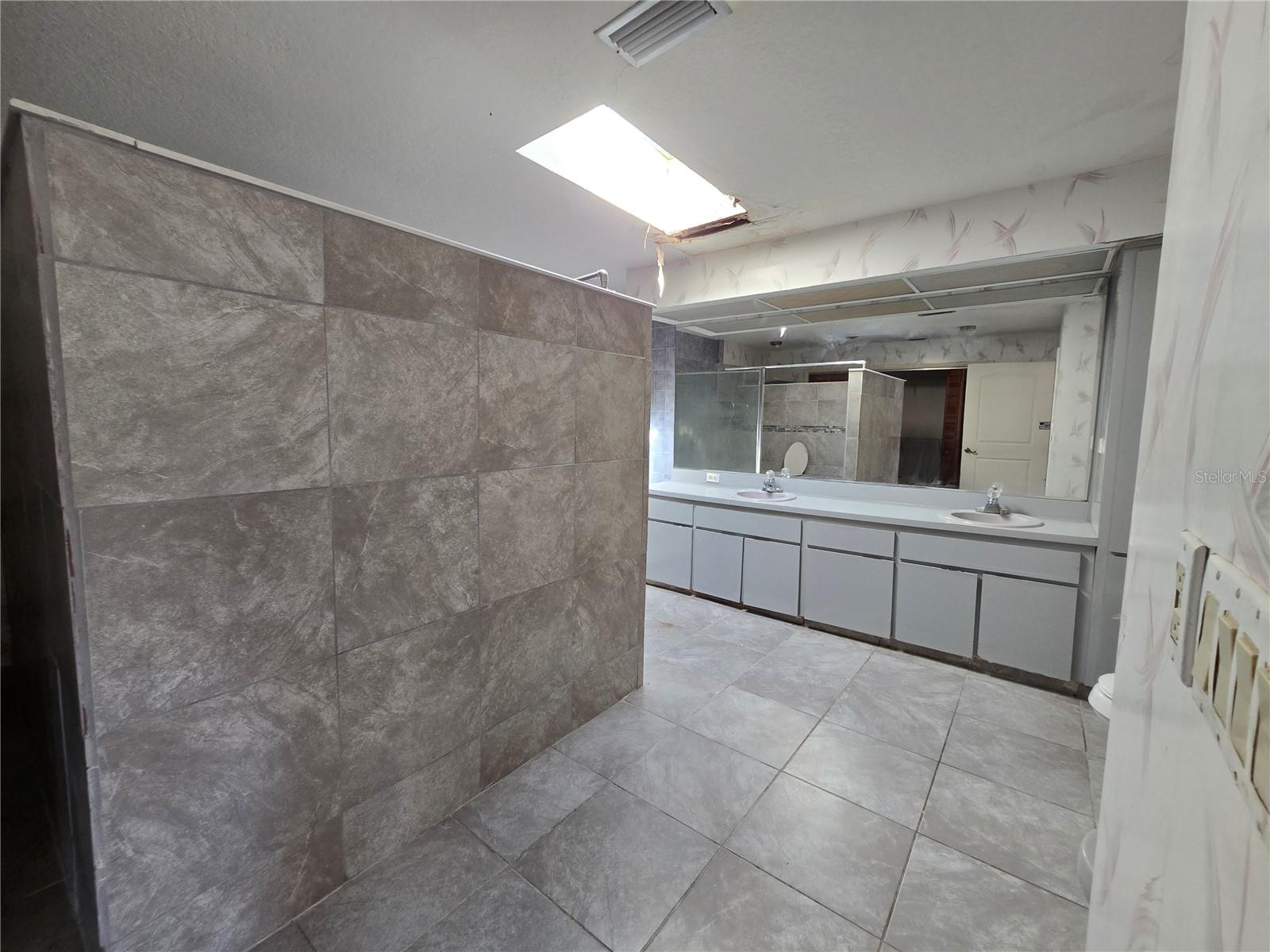 Image 22 of 31 For 2288 Evenglow Avenue