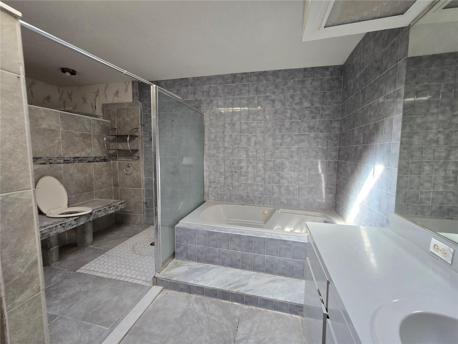 Image 23 of 31 For 2288 Evenglow Avenue