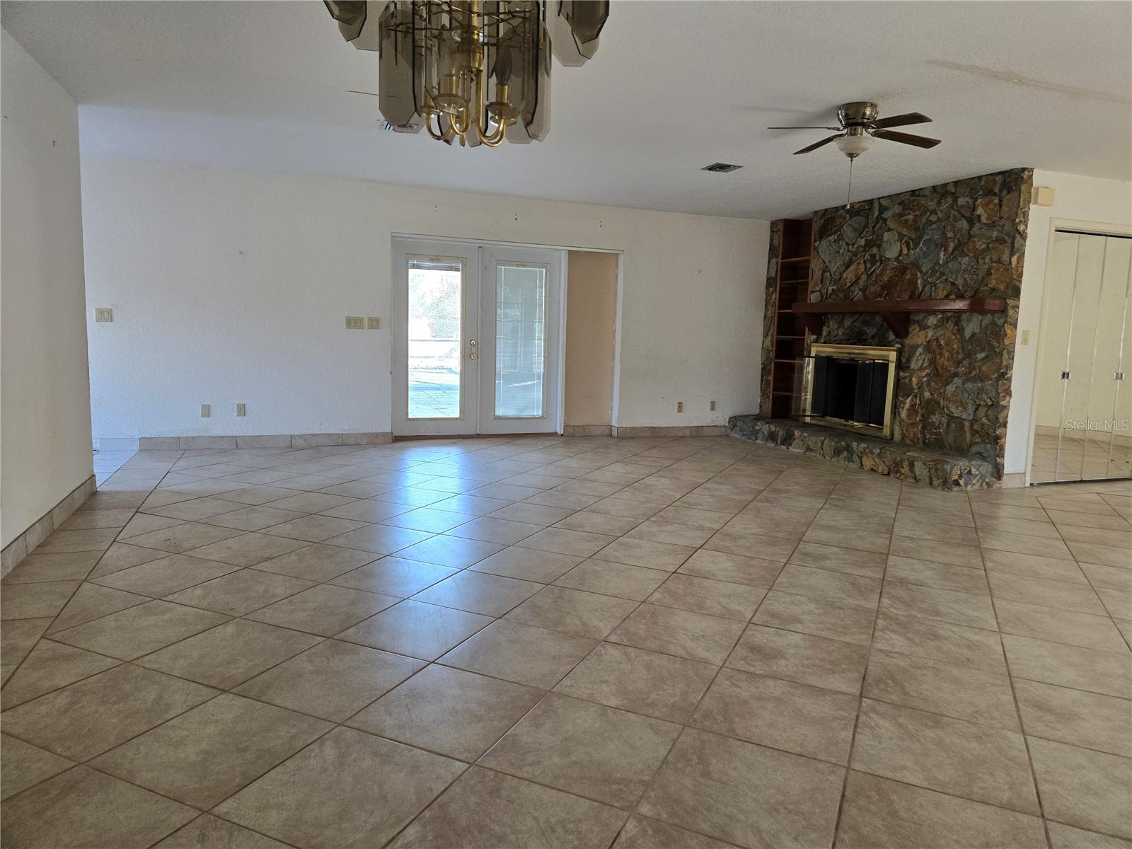 Image 5 of 31 For 2288 Evenglow Avenue