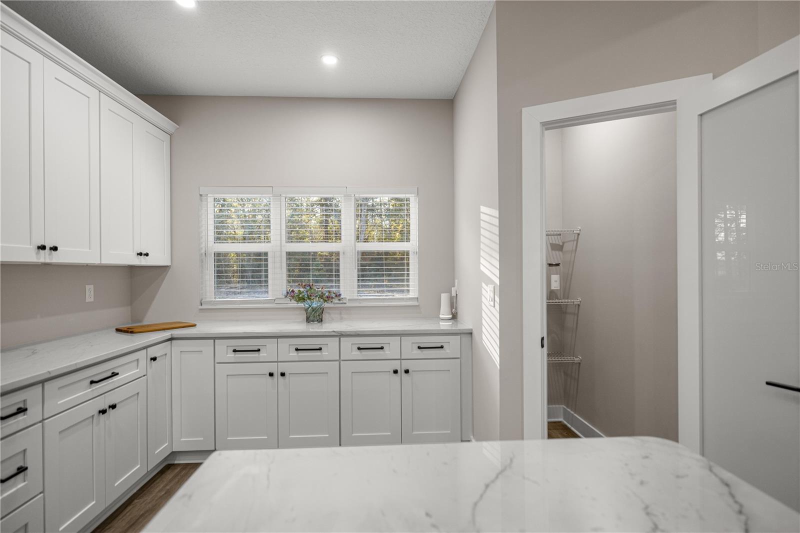 Image 11 of 33 For 5497 Laredo Street