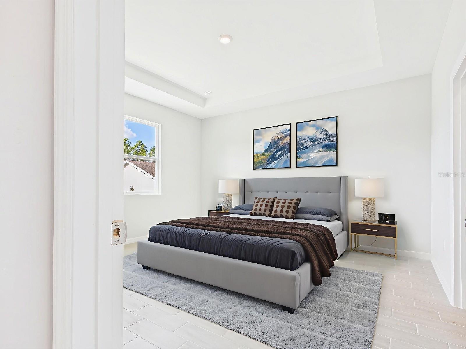 Image 11 of 27 For 824 Marguerita Drive