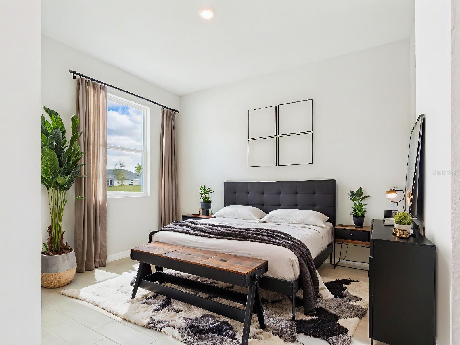 Image 14 of 27 For 824 Marguerita Drive