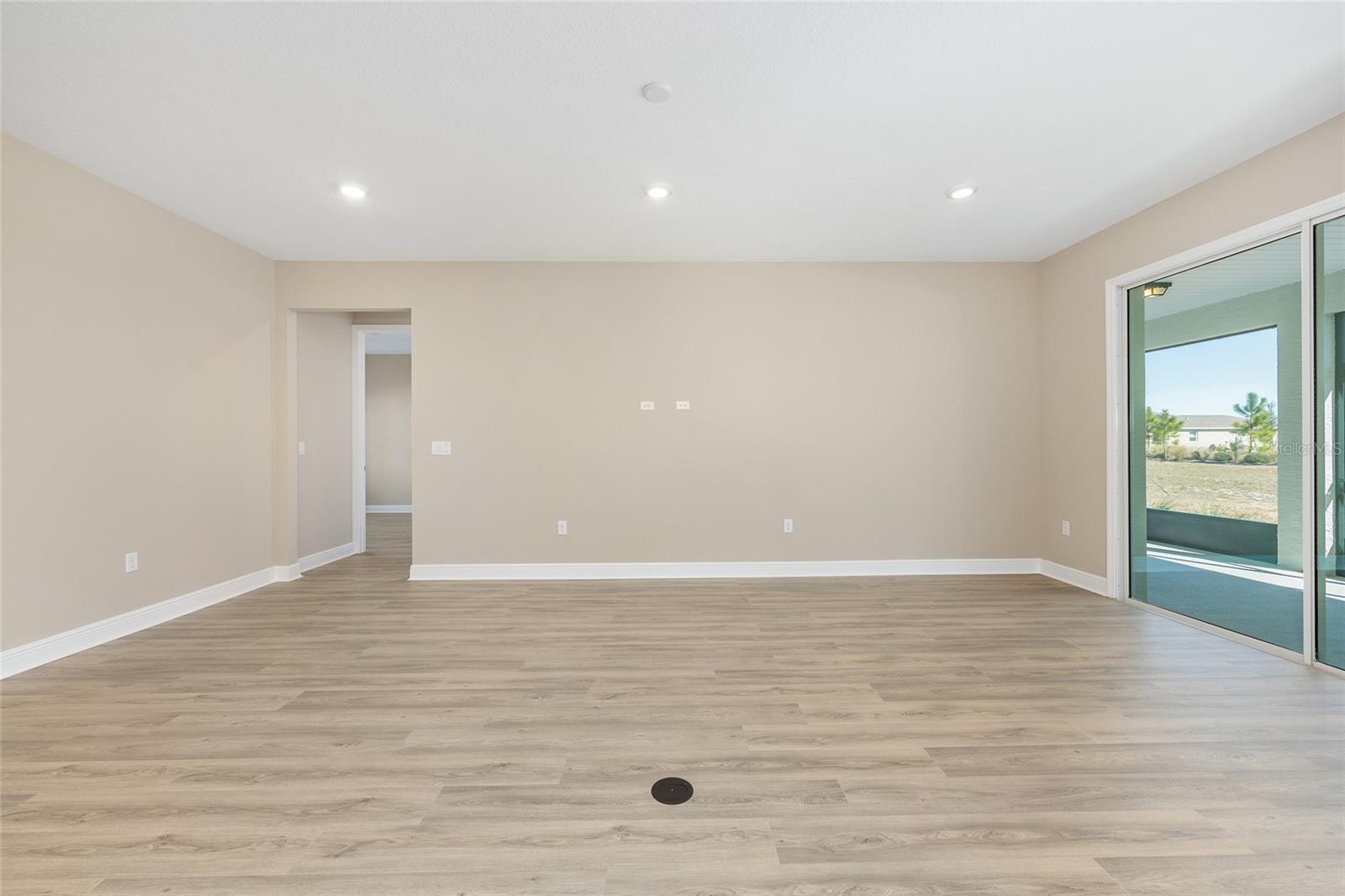 Image 13 of 40 For 10020 106th Circle