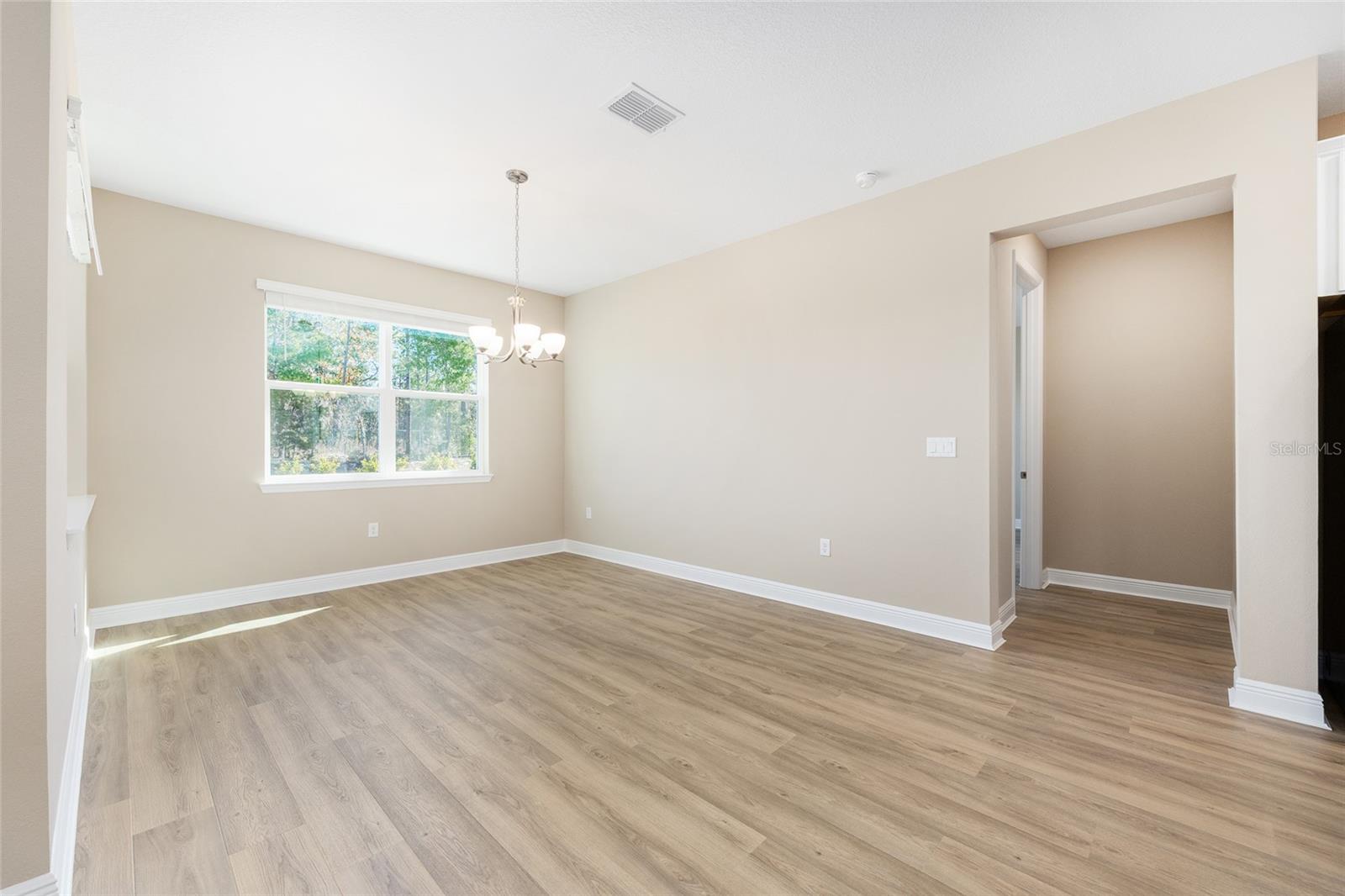 Image 15 of 40 For 10020 106th Circle