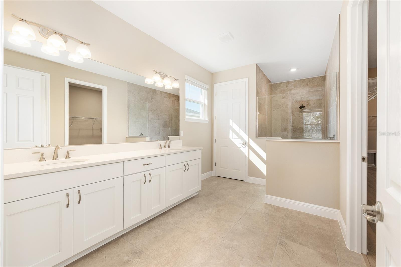 Image 24 of 40 For 10020 106th Circle