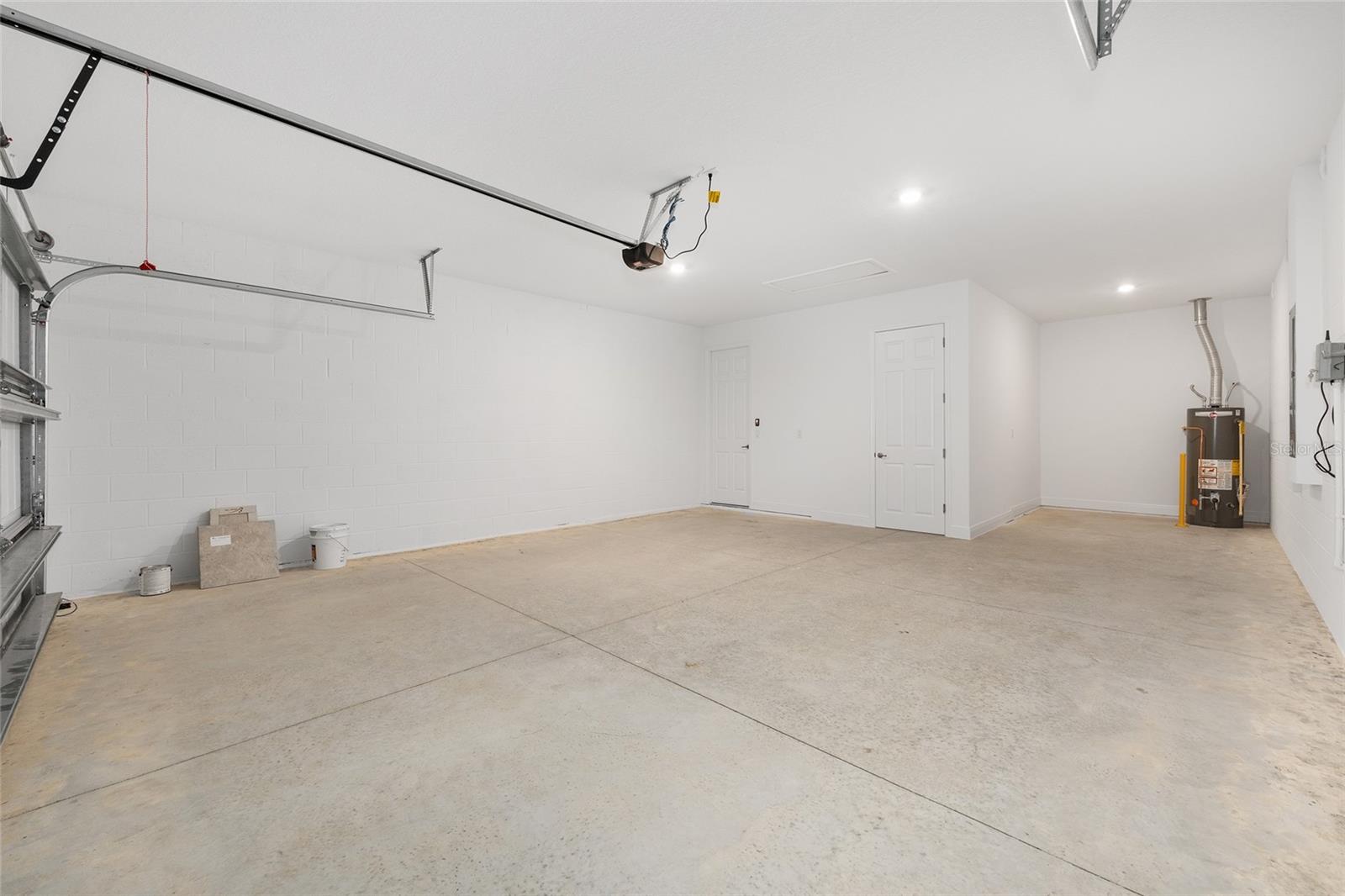 Image 34 of 40 For 10020 106th Circle