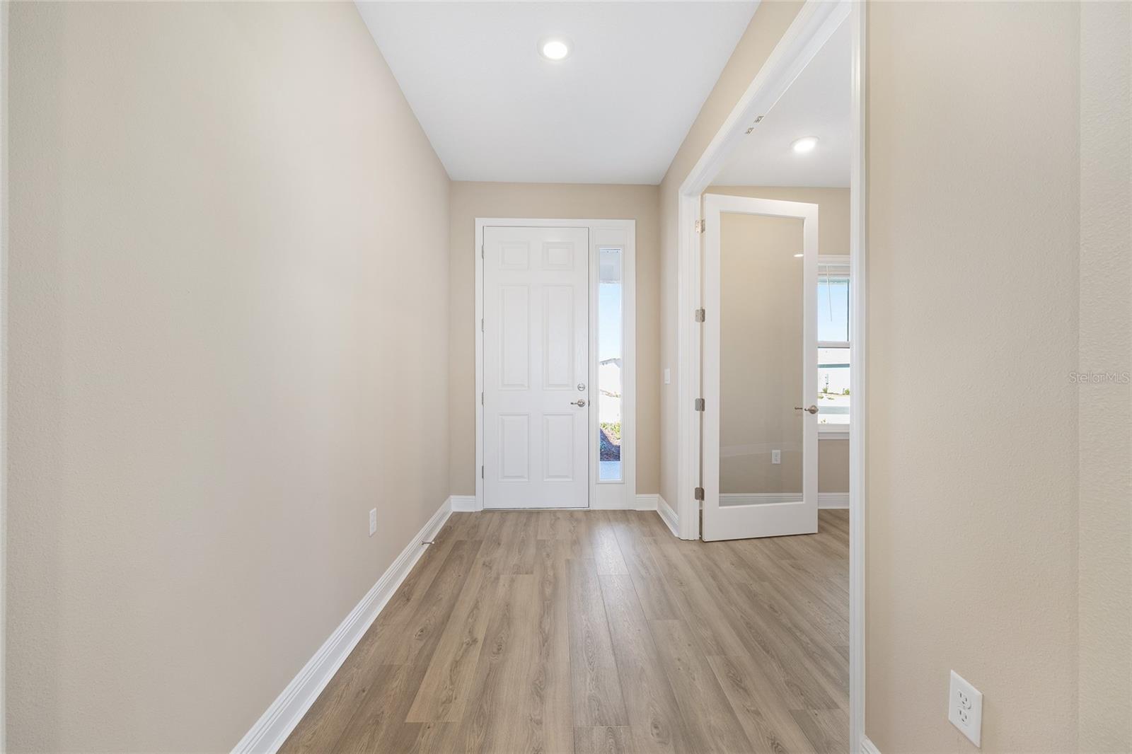 Image 9 of 40 For 10020 106th Circle