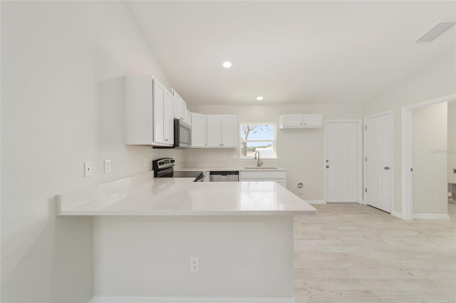 Image 18 of 50 For 12398 102nd Terrace