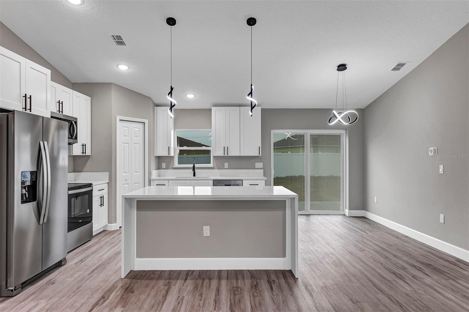 Image 12 of 38 For 14944 32nd Place