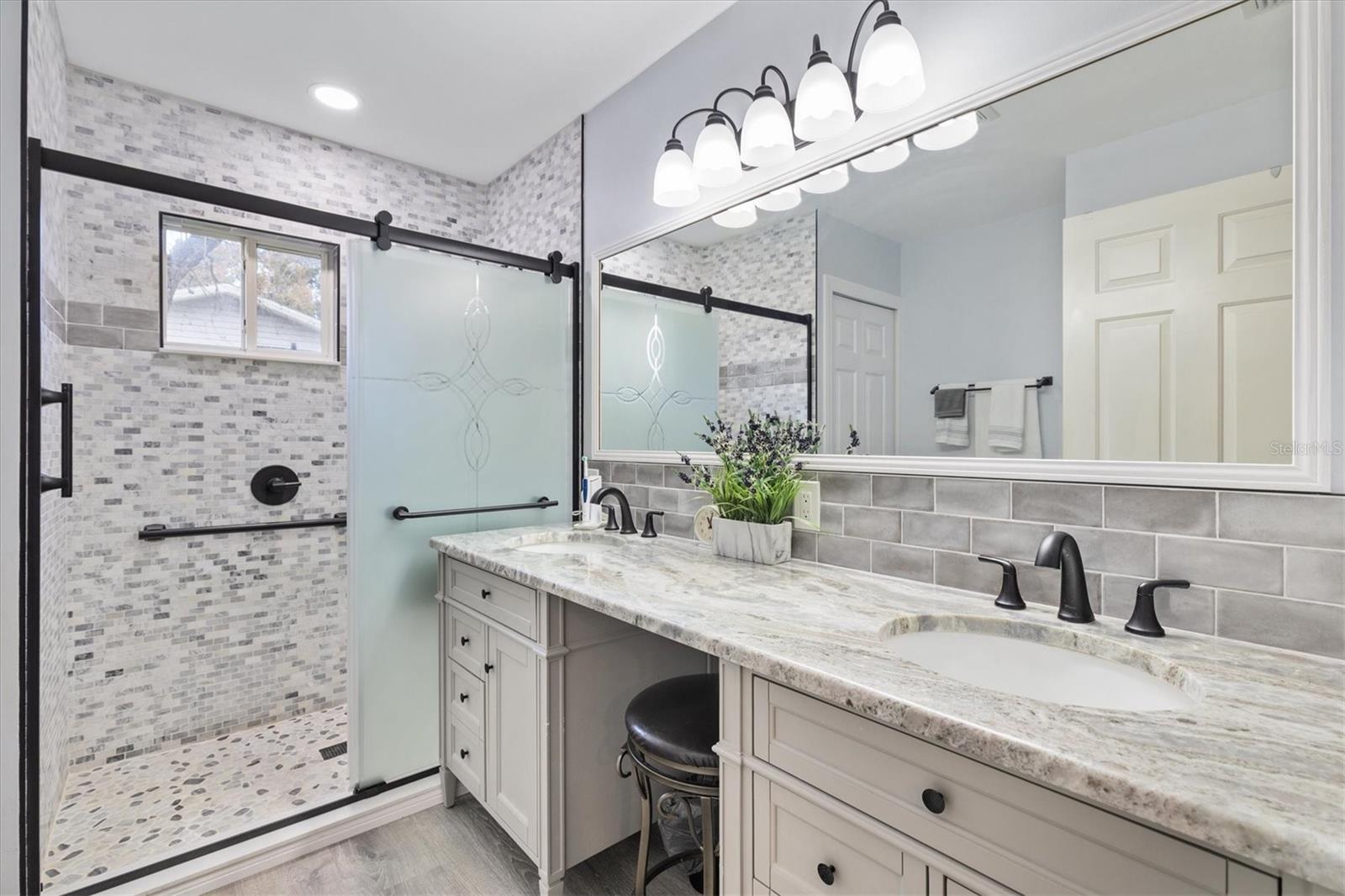 Image 19 of 46 For 10195 178th Place