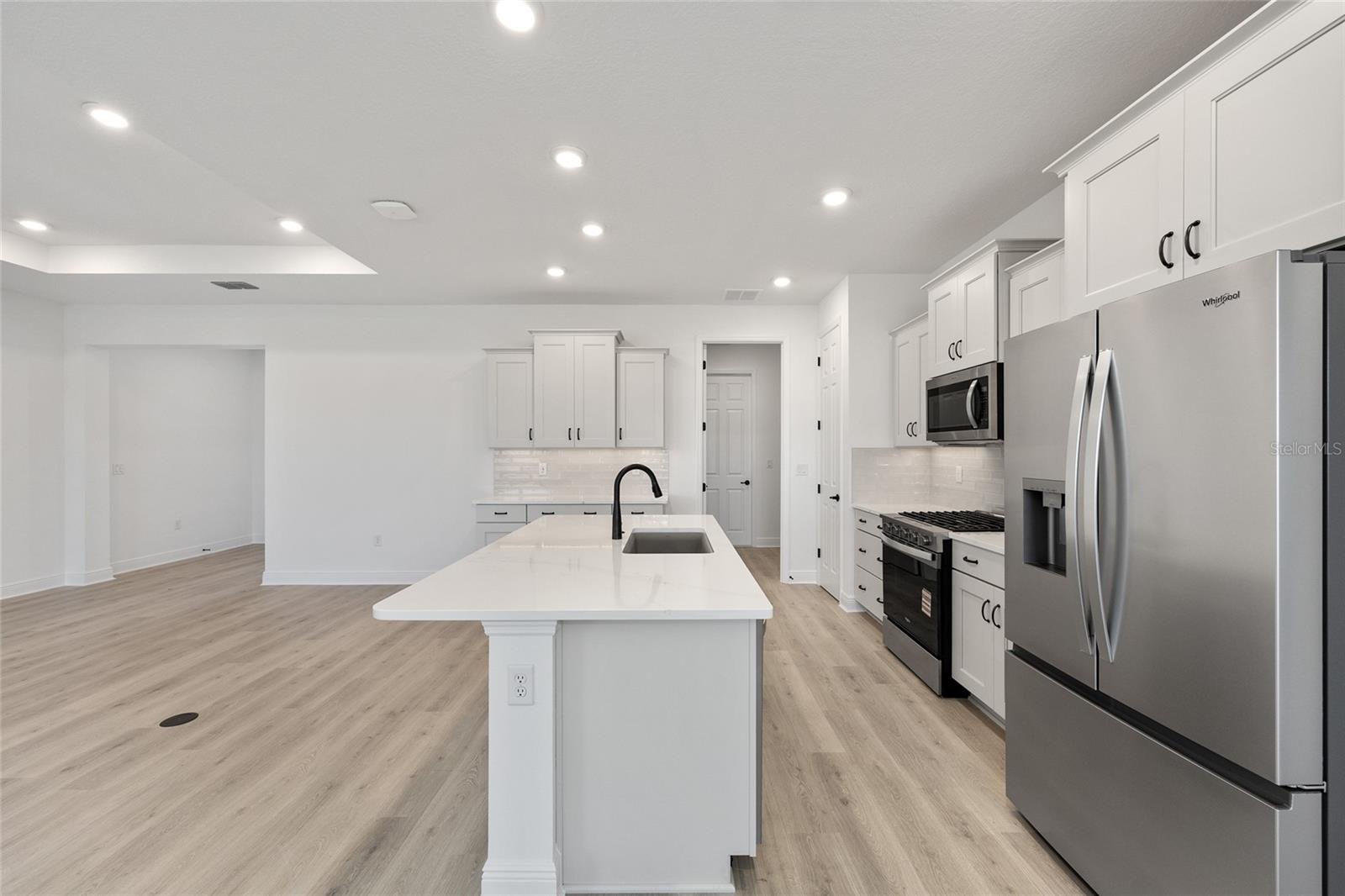 Image 17 of 38 For 9936 106th Circle