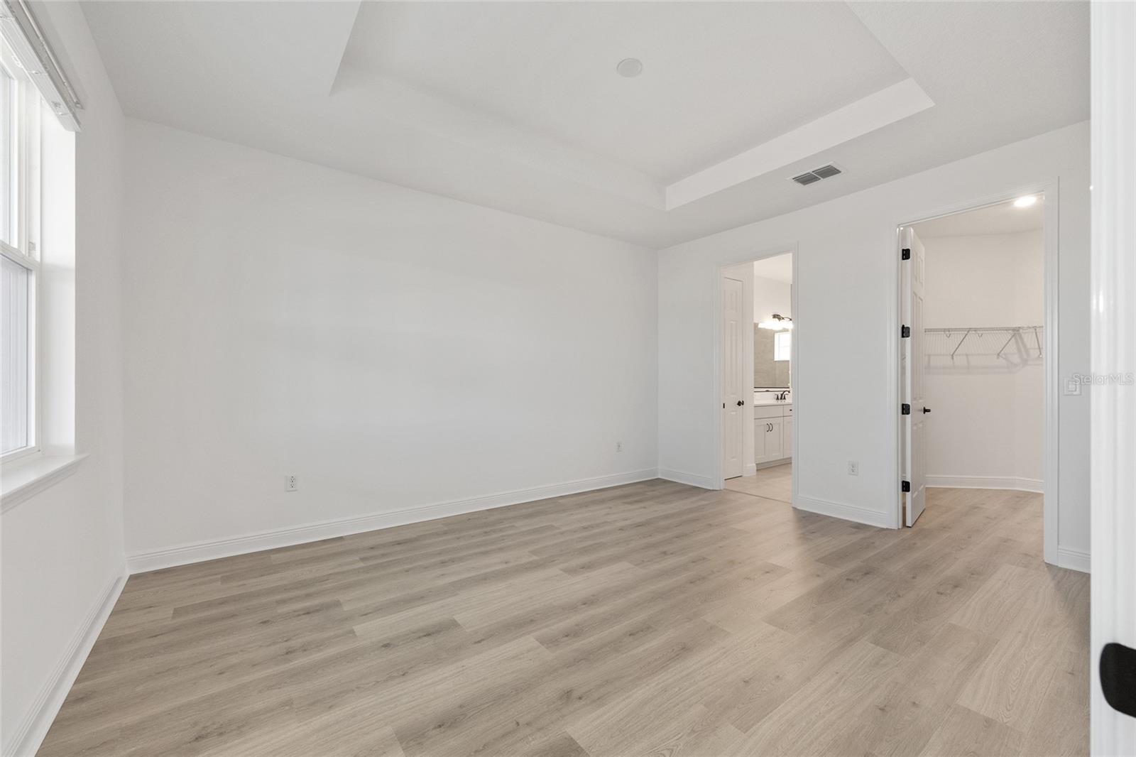 Image 24 of 38 For 9936 106th Circle