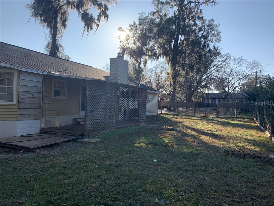 Image 25 of 34 For 4325 3rd Court