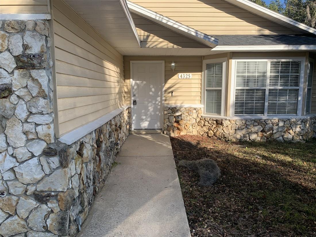 Image 5 of 34 For 4325 3rd Court