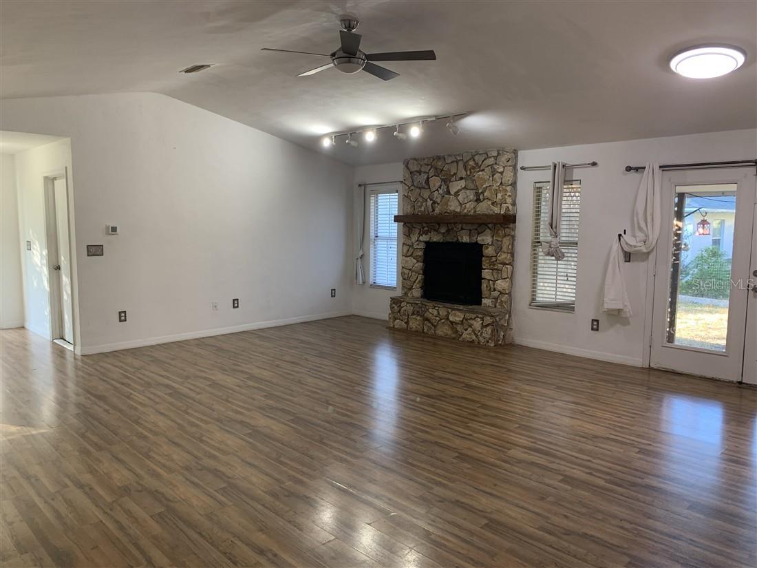 Image 8 of 34 For 4325 3rd Court